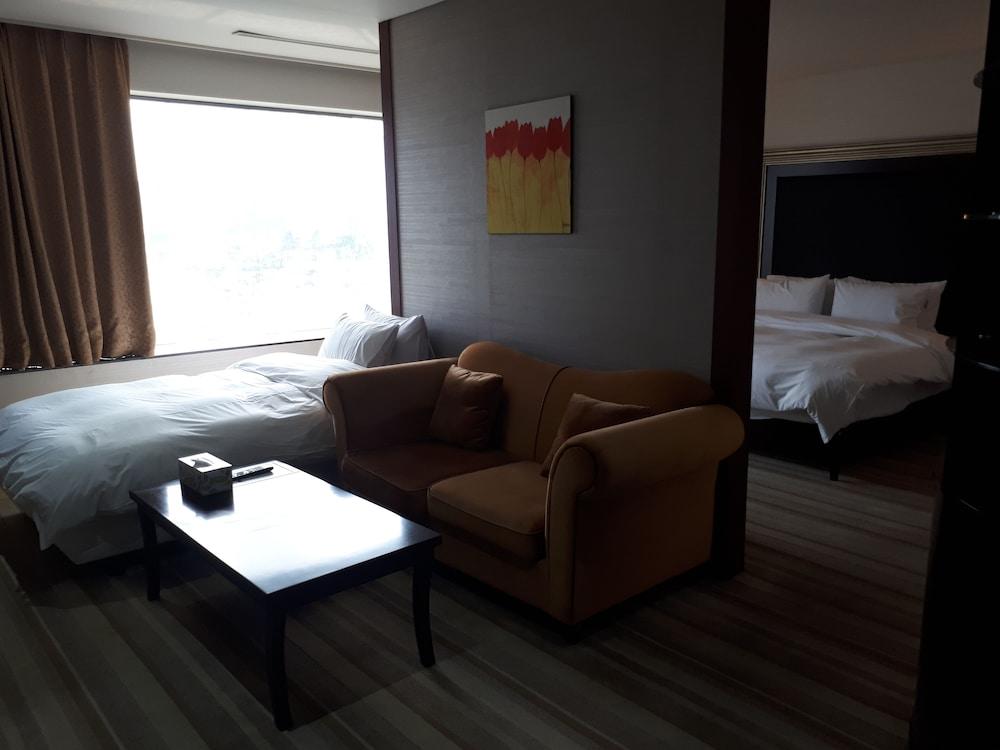 Philos Hotel Pohang Exteriör bild